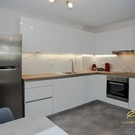 Emily's Luxury Apartments/ Garden * Argostoli (Kefalonia)