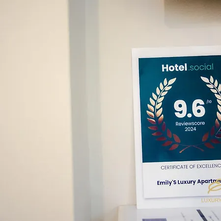 Vakantiehuis Emily's Luxury Apartments/ Garden *